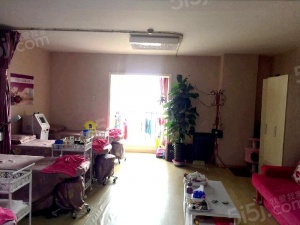北京我爱我家健翔国际公寓一室一厅一卫