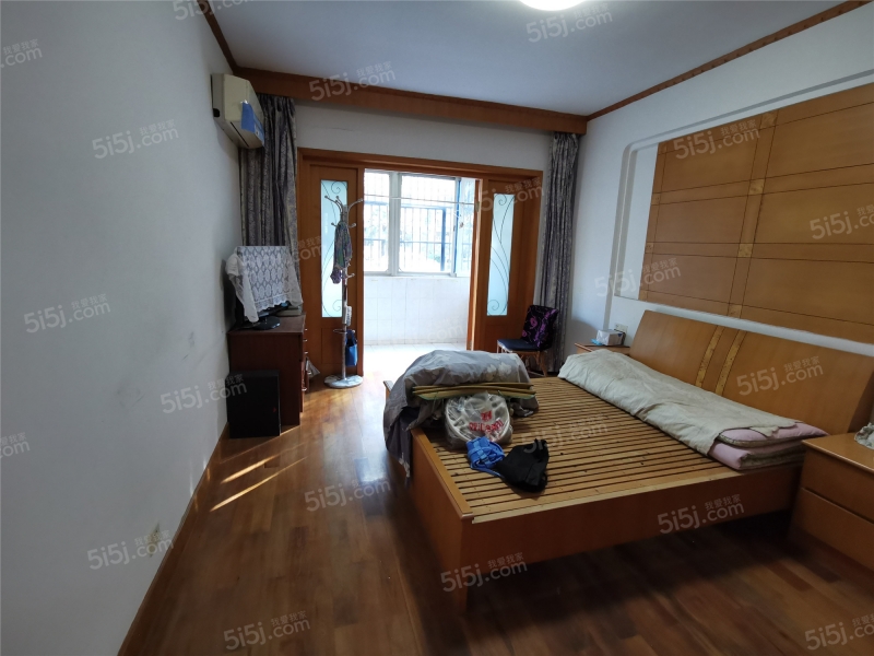 体育花园 3室2厅1卫 体育花园 3室2厅1卫