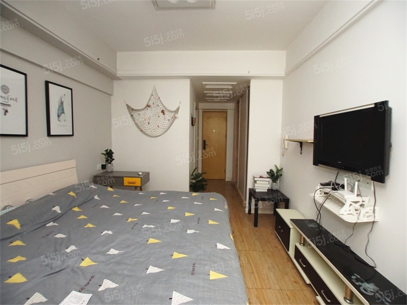 京城豪苑 1室1厅1卫