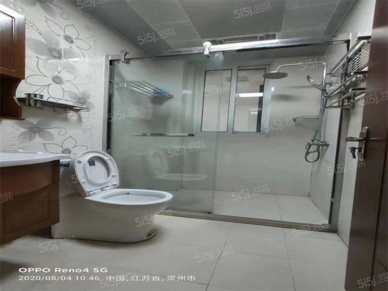 新城东苑一区 2室2厅2卫 新城东苑一区 2室2厅2卫