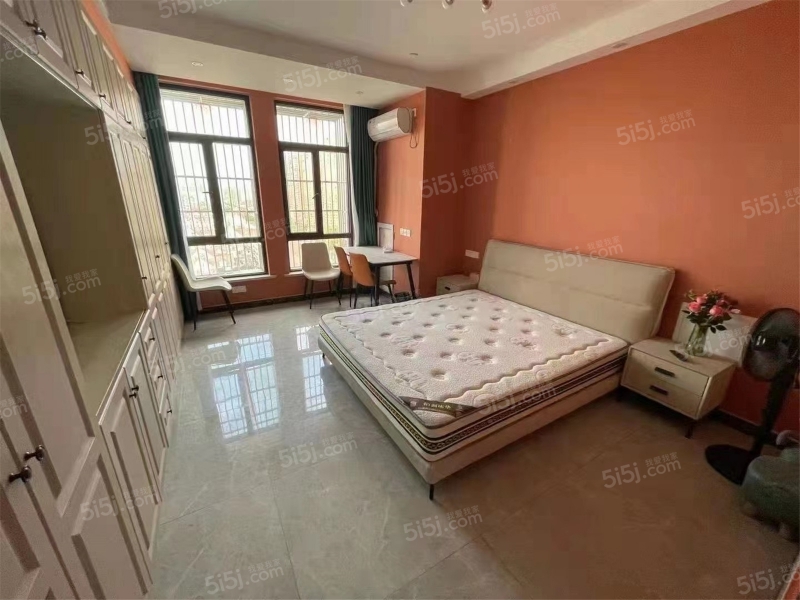 景荟凤凰公寓 1室1厅1卫 景荟凤凰公寓 1室1厅1卫