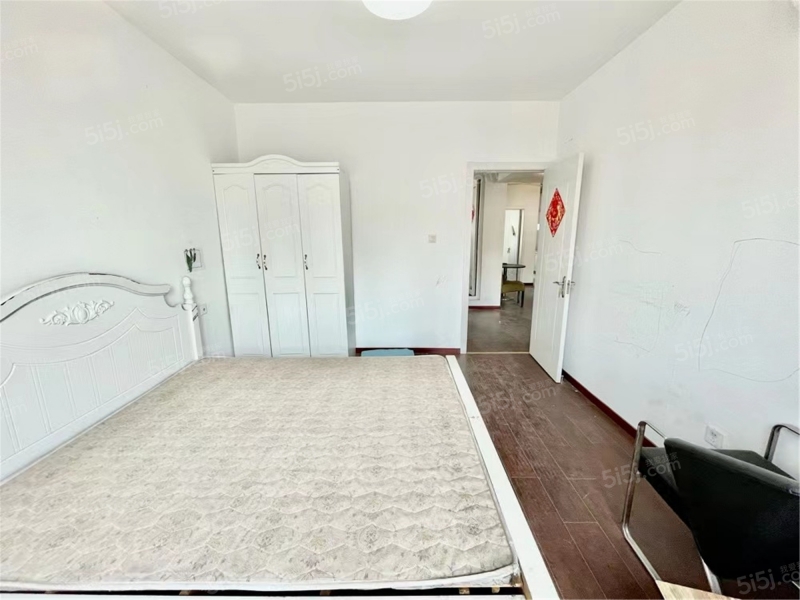 路劲城 3室2厅1卫 路劲城 3室2厅1卫